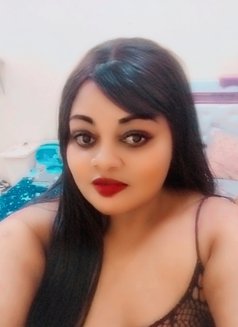 Stacy - escort in Muscat Photo 14 of 15
