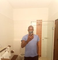 Stalion - masseur in Nairobi