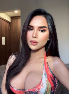 STALLION COCK VANESSA - Transsexual escort in Dubai Photo 1 of 30