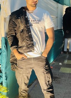 Stan - Acompañantes masculino in New Delhi Photo 4 of 5