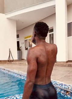 Star boy - Male escort in Riyadh Photo 3 of 7