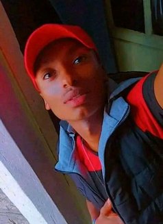 Star Brown - Male escort in Nairobi Photo 2 of 6