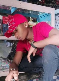 Star Brown - Male escort in Nairobi Photo 4 of 6