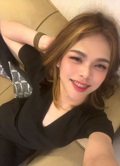 Star - Transsexual escort in Al Ain Photo 6 of 15