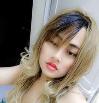 Star - Transsexual escort in Muscat
