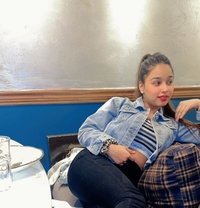 Star Hotel in Call - puta in Chennai