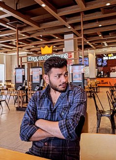 Stark - Acompañantes masculino in Noida Photo 5 of 7