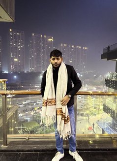 Stark - Male escort in Noida Photo 1 of 1