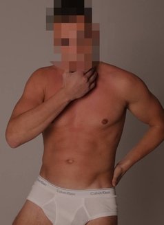 STAS VIP 20CM FUCK + MASSAGE AVAILABLE - Male escort in Dubai Photo 2 of 14