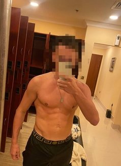 STAS VIP 20CM FUCK + MASSAGE AVAILABLE - Acompañantes masculino in Dubai Photo 5 of 14