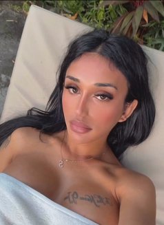 STASSIE🇬🇧🇮🇩 - Transsexual escort in Bali Photo 1 of 19
