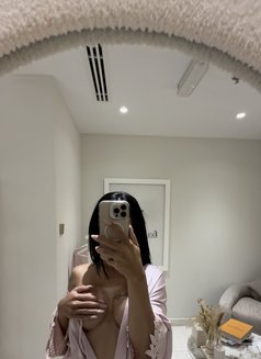 STASSIE DOWNTOWN🇬🇧🇮🇩 - Transsexual escort in Dubai Photo 14 of 15