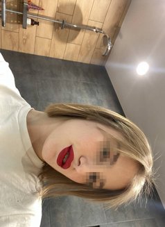 Stasy - escort in Dubai Photo 8 of 13