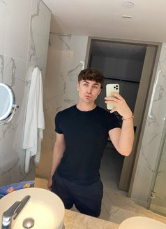 Stefan - Male escort in Bangkok Photo 10 of 10