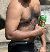 Dominic - Male companion in Colombo Photo 1 of 2