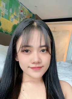 Stefani - escort in Jakarta Photo 1 of 5