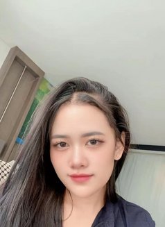 Stefani - escort in Jakarta Photo 3 of 5