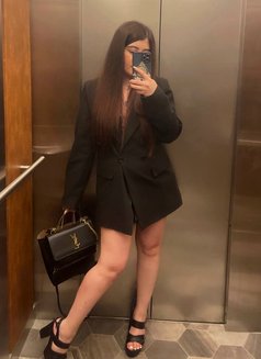 Stefania - escort in Hong Kong Photo 12 of 14
