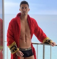 Stefanothe Elite - Acompañantes masculino in Dubai