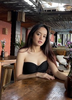 STEFANY - escort in Bali Photo 18 of 20