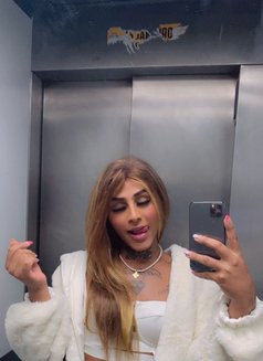 Stefany - Transsexual escort in Barcelona Photo 5 of 6