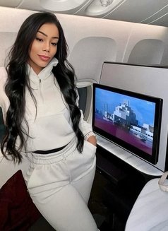 Stella - escort in Hong Kong Photo 6 of 7