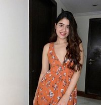 Stella - escort in Muscat