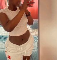 Stella - escort in Entebbe