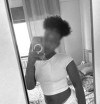 Stella - escort in Entebbe