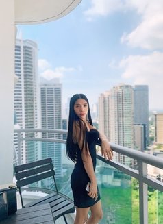 Miriah Claveria - escort agency in Manila Photo 3 of 5