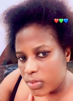 Stella - puta in New Delhi Photo 1 of 2