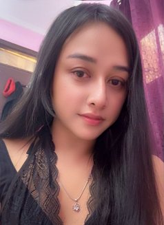 Stella - Transsexual escort in New Delhi Photo 7 of 7