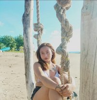 Stella Pricilla - puta in Surabaya
