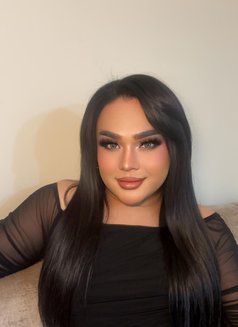 Stella - Acompañantes transexual in Al Manama Photo 3 of 11