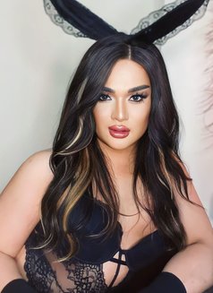 Stella - Acompañantes transexual in Al Manama Photo 6 of 11