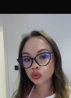 Stella - escort in Riyadh Photo 6 of 7