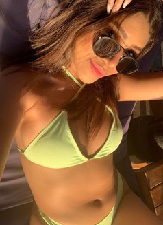 Stella - escort in Beirut Photo 5 of 5