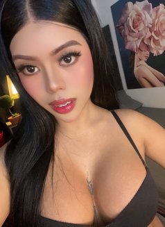 Stellah - Acompañantes transexual in Bangkok Photo 4 of 11