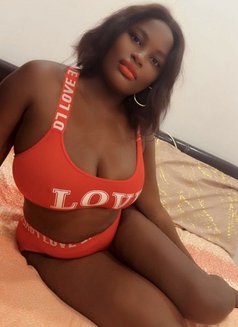 Stellah - puta in Pattaya Photo 8 of 9