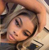 Steph - escort in Kuala Lumpur