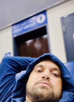 Steph - Intérprete masculino de adultos in Doha Photo 6 of 6