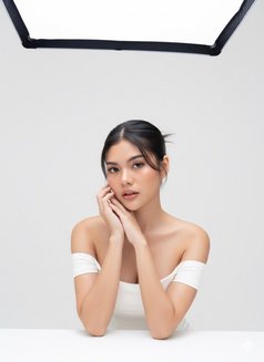 Steph / Newest escort / baby girl - escort in Manila Photo 15 of 15
