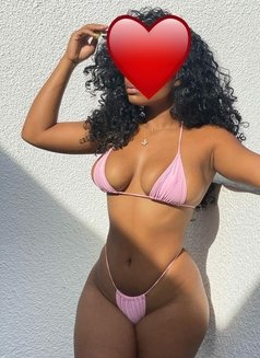 Stepha - escort in Kuwait Photo 2 of 2
