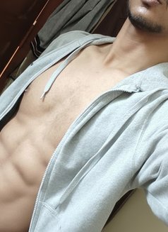 Stephan Selvatore - Male escort in Bangalore Photo 5 of 7
