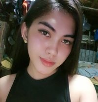 Stephanie - Transsexual escort in Manila