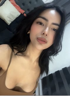 Stephanie - escort in Hong Kong Photo 2 of 12