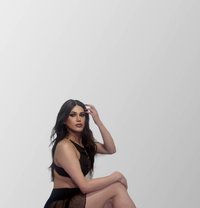 Stephanie - Transsexual escort in Beirut Photo 4 of 15