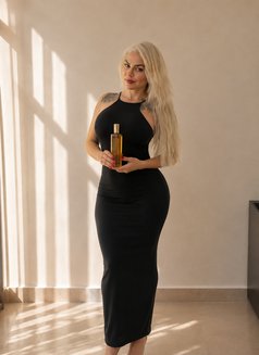 Stephanie - masseuse in Dubai Photo 11 of 11