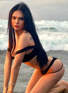 Stephaniefuck - puta in Manila Photo 4 of 6