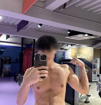 Stephen - Male companion in Manila